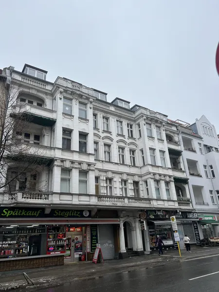 frisch renovierte 2-Zimmer-Wohnung nahe Rathaus-Steglitz zu vermieten — photo 1
